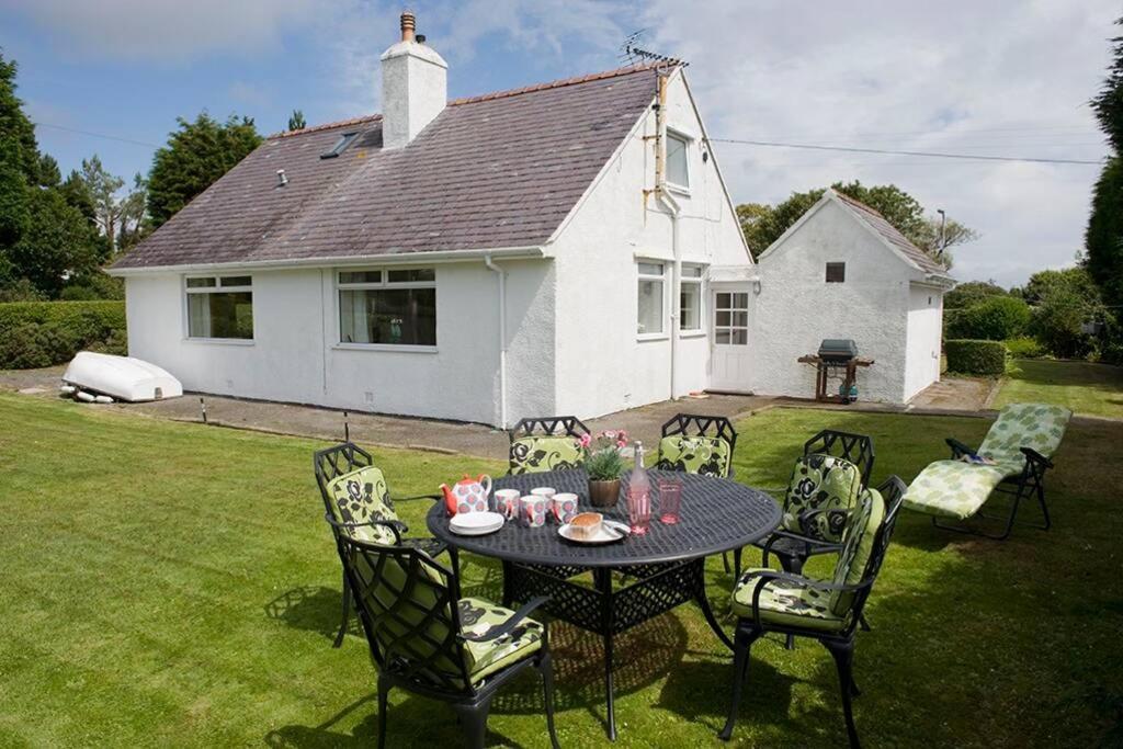 Cae Grugog Cottage-3 Bed-Sleeps 6-Ground Floor Bathroom Trearddur Exterior foto
